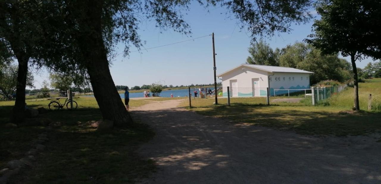 Gutshaus Alt-Jargenow Apartment Alt Jargenow Екстериор снимка