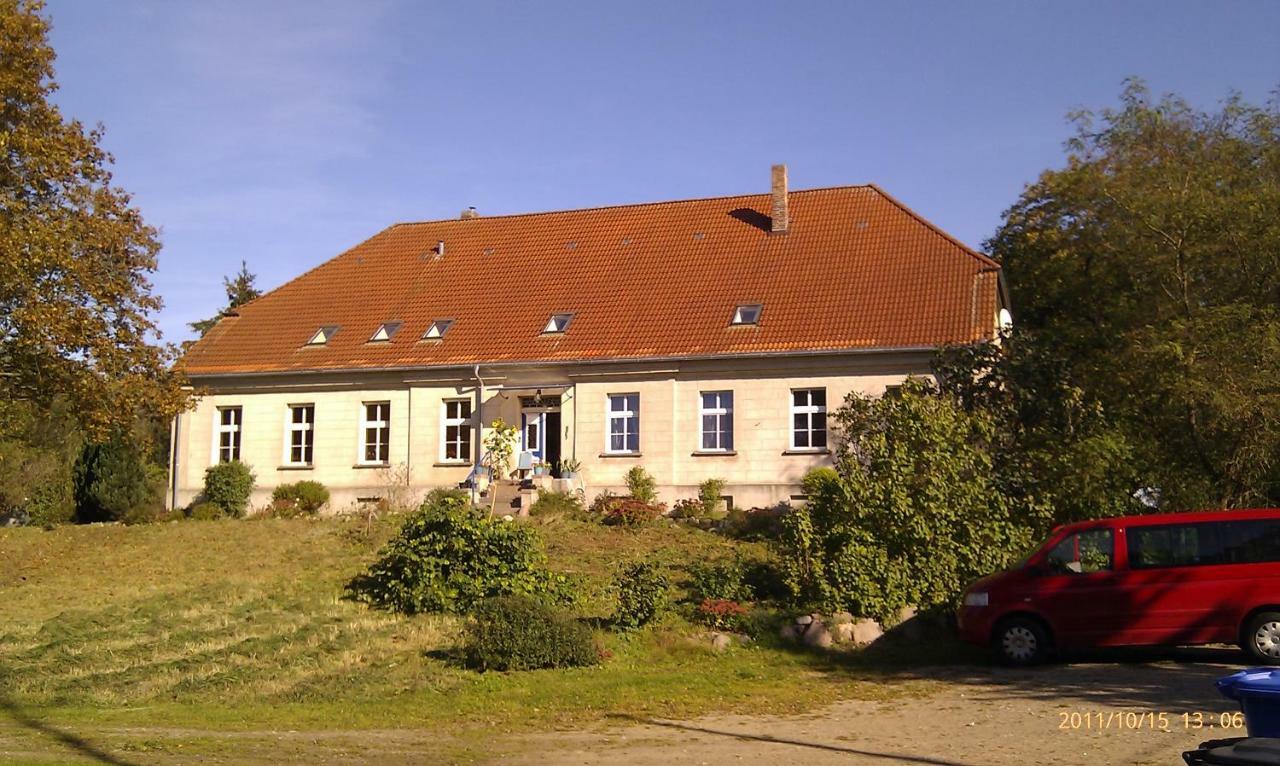 Gutshaus Alt-Jargenow Apartment Alt Jargenow Екстериор снимка